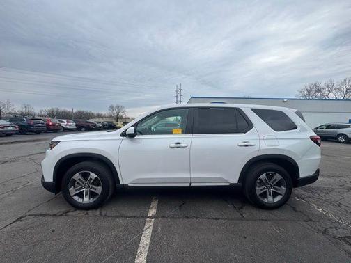 Platinum White Pearl 2025 Honda Pilot EX-L
