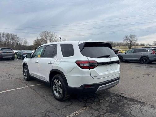 Platinum White Pearl 2025 Honda Pilot EX-L