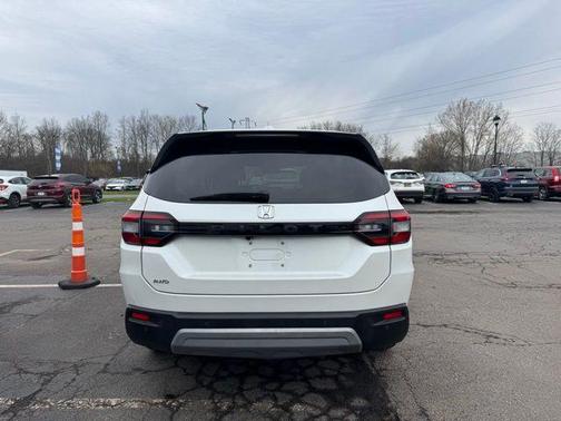 Platinum White Pearl 2025 Honda Pilot EX-L