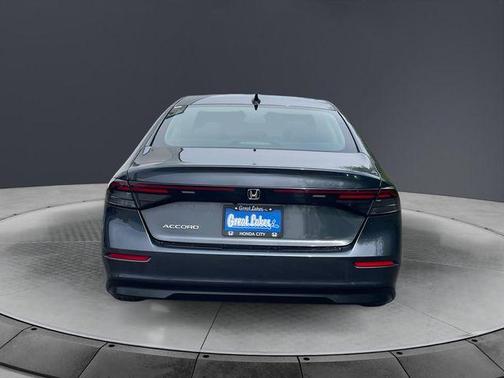 Meteorite Gray Metallic 2025 Honda Accord SE