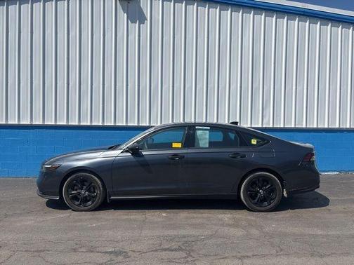 Meteorite Gray Metallic 2025 Honda Accord SE