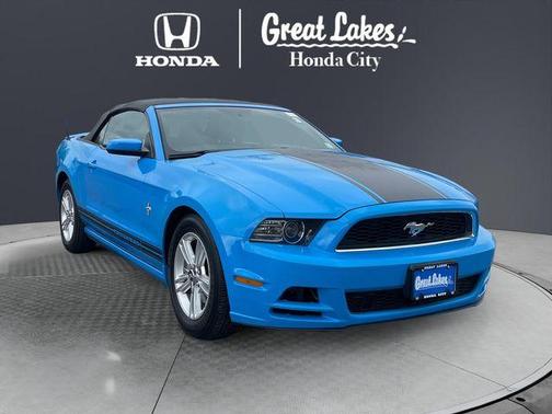 Grabber Blue 2013 Ford Mustang V6