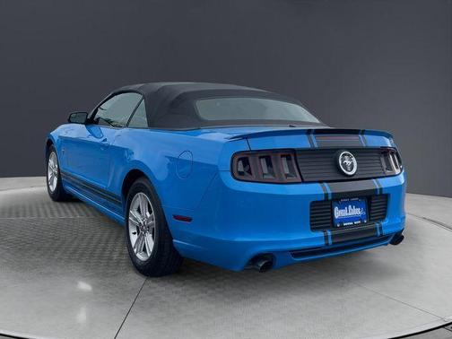 Grabber Blue 2013 Ford Mustang V6