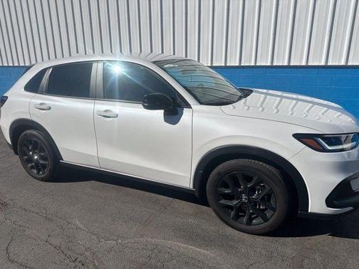 White 2025 Honda HR-V Sport