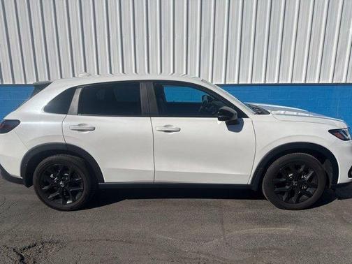Platinum White Pearl 2025 Honda HR-V Sport