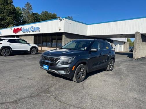 2021 Kia Seltos S