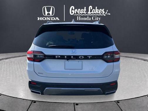 Platinum White Pearl 2026 Honda Pilot EX-L