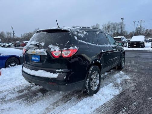 2017 Chevrolet Traverse 2LT