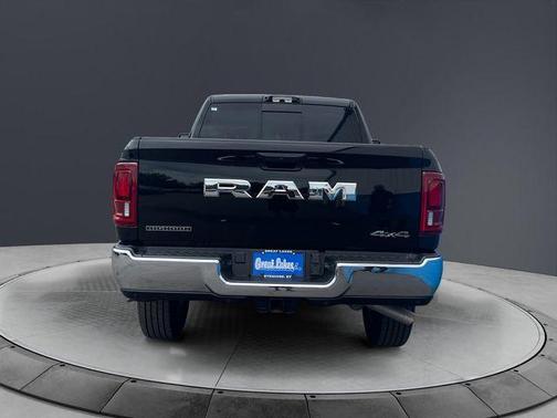 Diamond Black 2026 RAM 3500 Big Horn