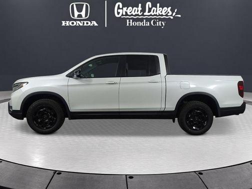 Platinum White Pearl 2026 Honda Ridgeline TrailSport+
