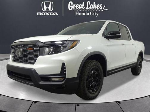 Platinum White Pearl 2026 Honda Ridgeline TrailSport+