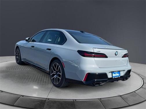 2024 BMW 760 760i xDrive
