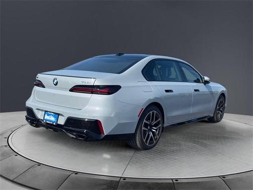 2024 BMW 760 760i xDrive