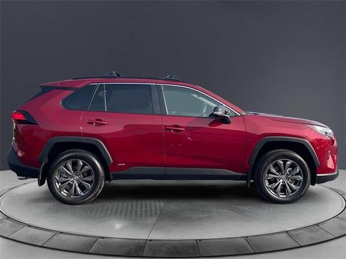 2025 Toyota RAV4 Hybrid XLE Premium