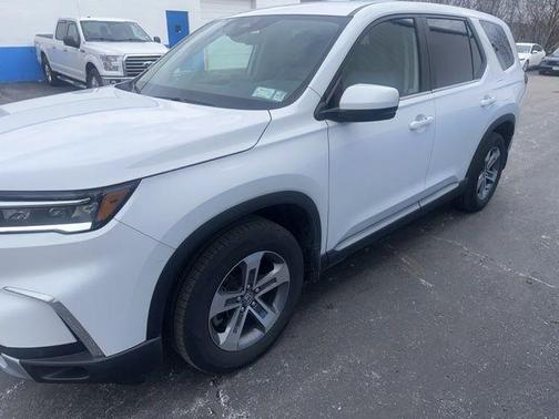White 2023 Honda Pilot EX-L 8-Passenger