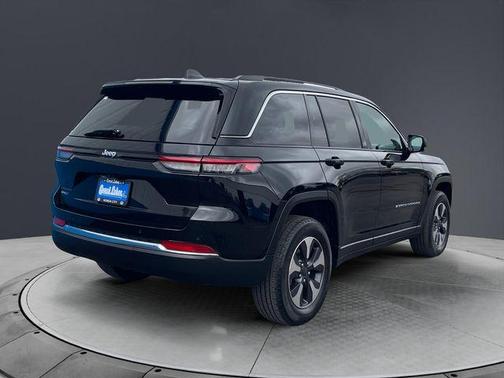Diamond Black 2023 Jeep Grand Cherokee 4xe Base
