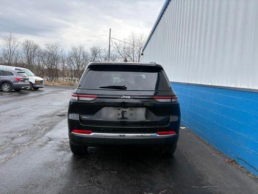 Diamond Black 2023 Jeep Grand Cherokee 4xe Base