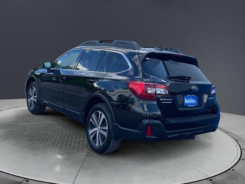 Crystal Black Silica 2018 Subaru Outback 2.5i Limited