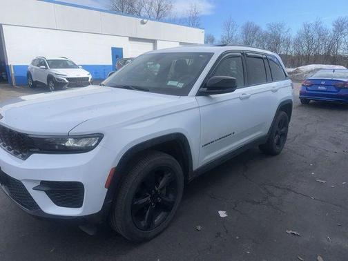 2023 Jeep Grand Cherokee Altitude
