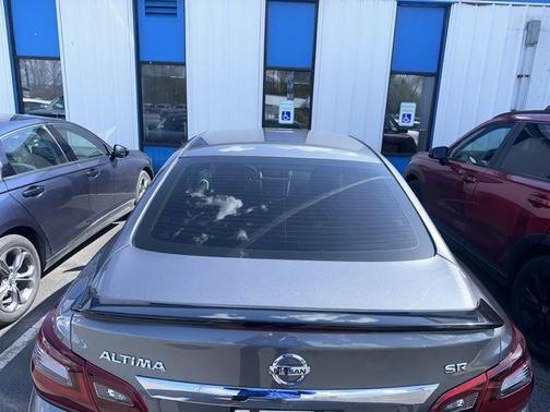 Gun Metallic 2017 Nissan Altima 2.5 SR