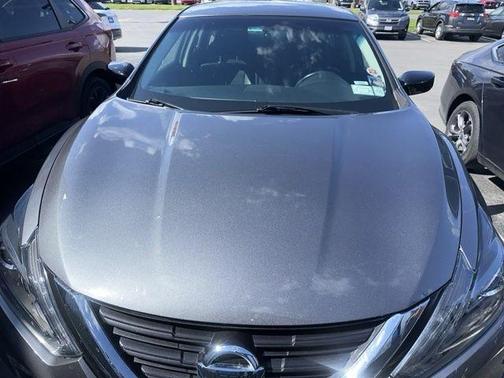 Gun Metallic 2017 Nissan Altima 2.5 SR