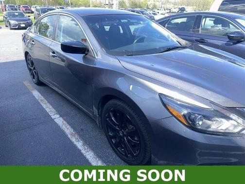 Gun Metallic 2017 Nissan Altima 2.5 SR
