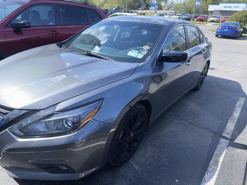 Gun Metallic 2017 Nissan Altima 2.5 SR