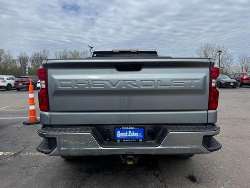 Sterling Gray Metallic 2024 Chevrolet Silverado 1500 LT