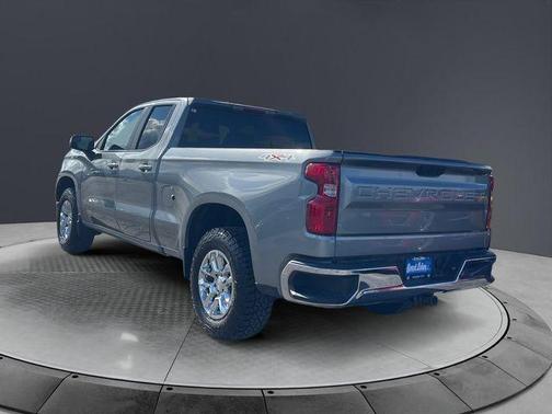 Sterling Gray Metallic 2024 Chevrolet Silverado 1500 LT