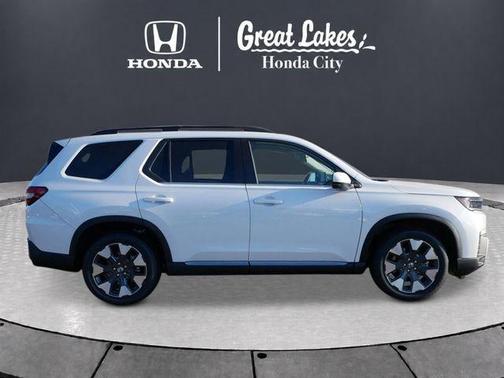 Platinum White Pearl 2026 Honda Pilot Elite