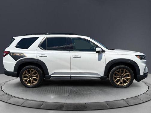 Platinum White Pearl 2023 Honda Pilot Elite