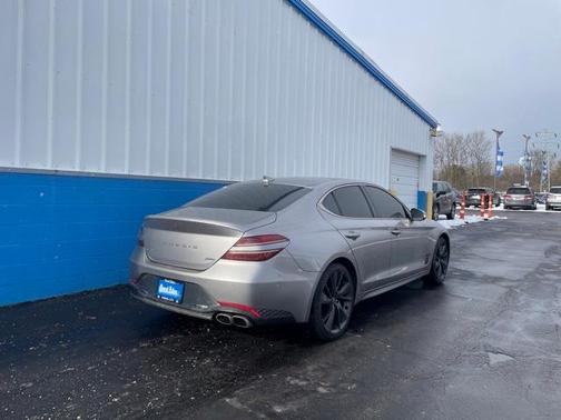 2023 Genesis G70 2.0T