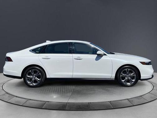 Platinum White Pearl 2024 Honda Accord EX