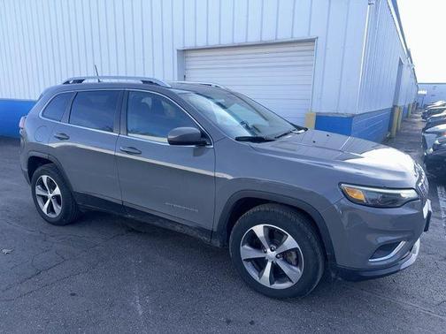 Sting Gray Clearcoat 2020 Jeep Cherokee Limited