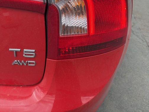 Passion Red 2017 Volvo S60 T5 Dynamic