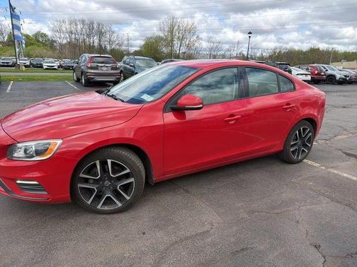 Passion Red 2017 Volvo S60 T5 Dynamic