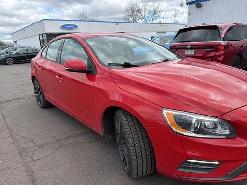 Passion Red 2017 Volvo S60 T5 Dynamic