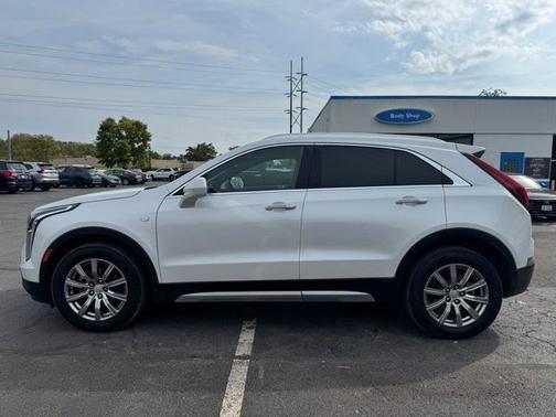 2019 Cadillac XT4 Premium Luxury