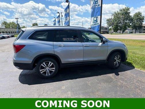 Silver 2018 Honda Pilot EX-L