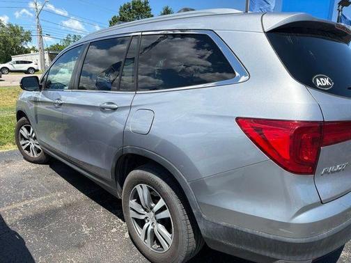 Silver 2018 Honda Pilot EX-L
