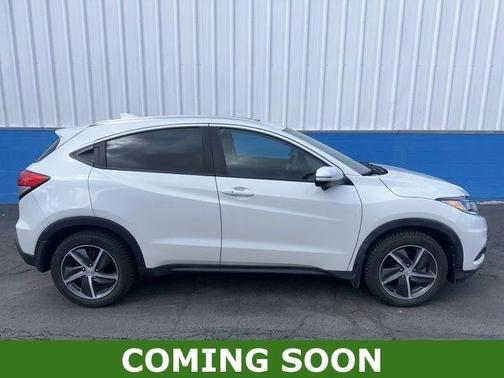 White 2022 Honda HR-V EX