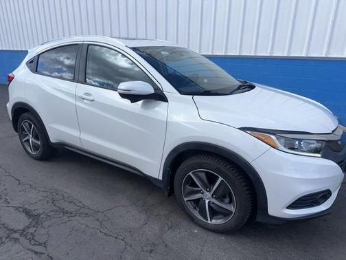 White 2022 Honda HR-V EX
