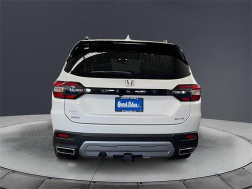 2023 Honda Pilot Elite