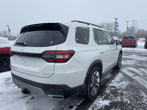 2023 Honda Pilot Elite