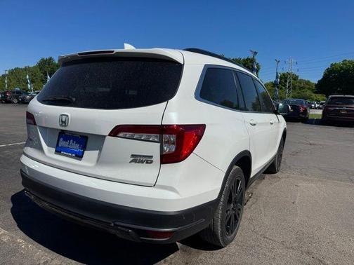 Platinum White Pearl 2022 Honda Pilot Special Edition