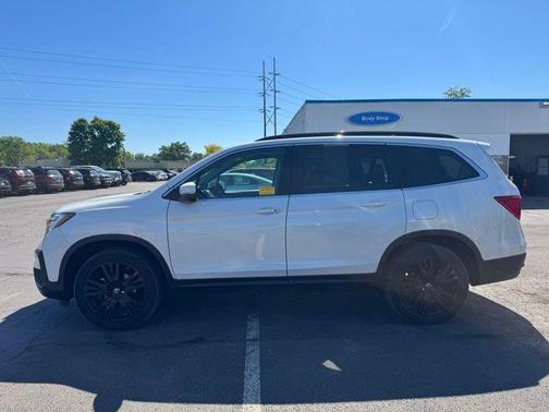 Platinum White Pearl 2022 Honda Pilot Special Edition