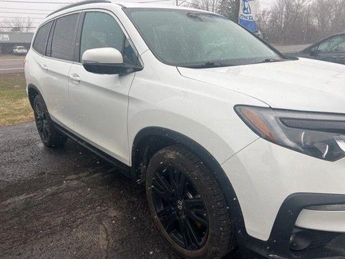 Platinum White Pearl 2022 Honda Pilot Special Edition