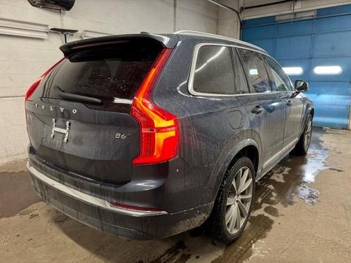 2023 Volvo XC90 B6 Plus 7-Seater