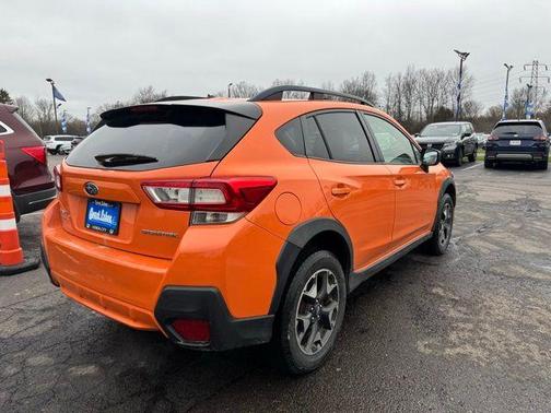 Sunshine Orange 2019 Subaru Crosstrek 2.0i