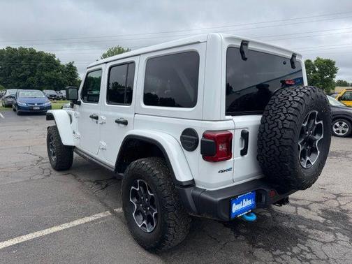 Bright White Clearcoat 2023 Jeep Wrangler 4xe Rubicon